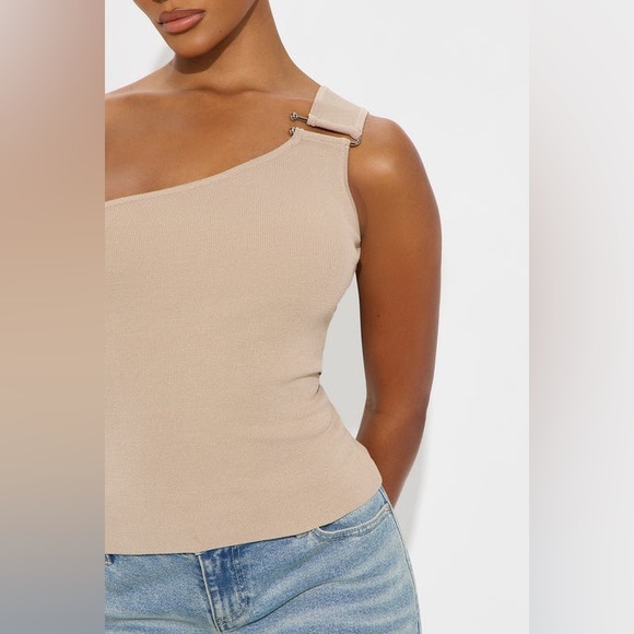 🧷NWT One-Shoulder Hardware Top Sz XL🧷 - Picture 4 of 5